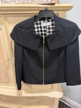 Tahari Black Zip-Front Jacket with Wide Fold Collar